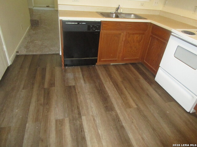 30 Autumn River Property Photo 5