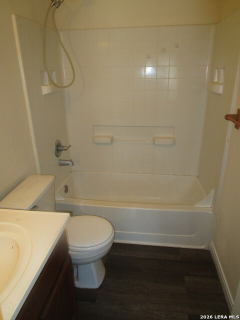 30 Autumn River Property Photo 10