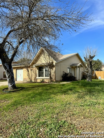 9115 Valley Bend Property Photo 1