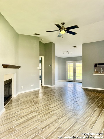 9115 Valley Bend Property Photo 5