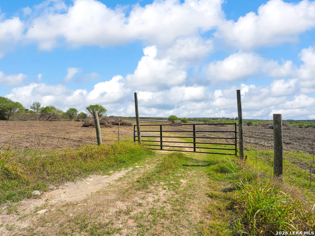 22030 Old Nacogdoches Property Photo