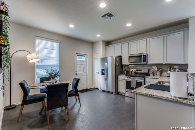 11919 Sitio Plns Property Photo 4