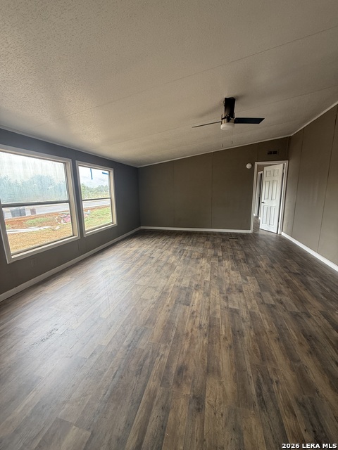 623 S Commerce Property Photo 5