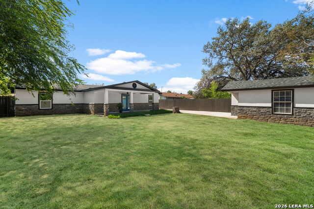 323 Pinehurst Blvd Property Photo 27