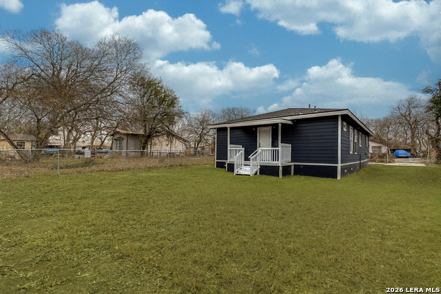 451 Ferris Ave Property Photo 24
