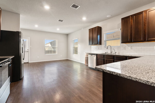 4227 Admirals Bnd Property Photo 5
