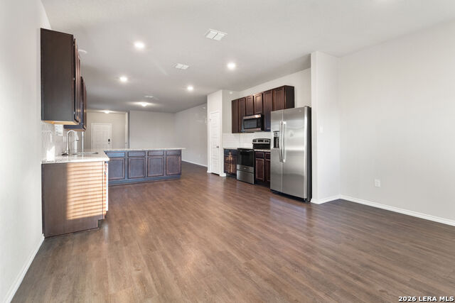 4227 Admirals Bnd Property Photo 6