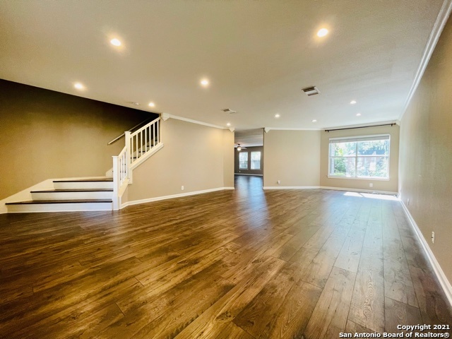 6346 Regency Ln Property Photo 4