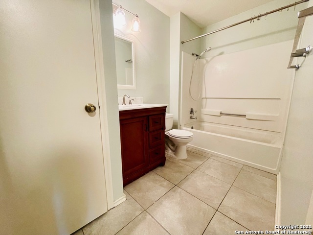 6346 Regency Ln Property Photo 17