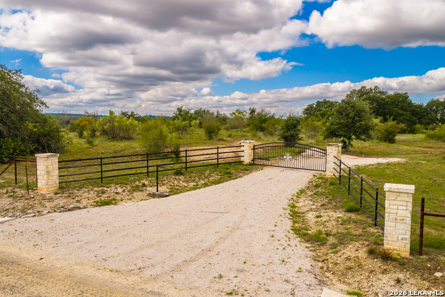 3145 N Grape Creek Rd Property Photo 20