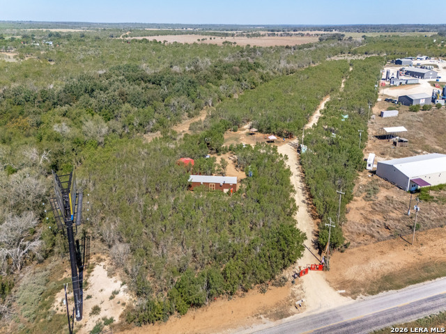 15725 N Interstate 35 Property Photo 5