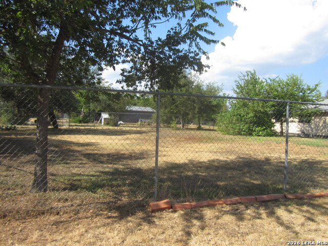 203 Houston St Property Photo 3