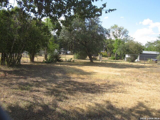 203 Houston St Property Photo 5