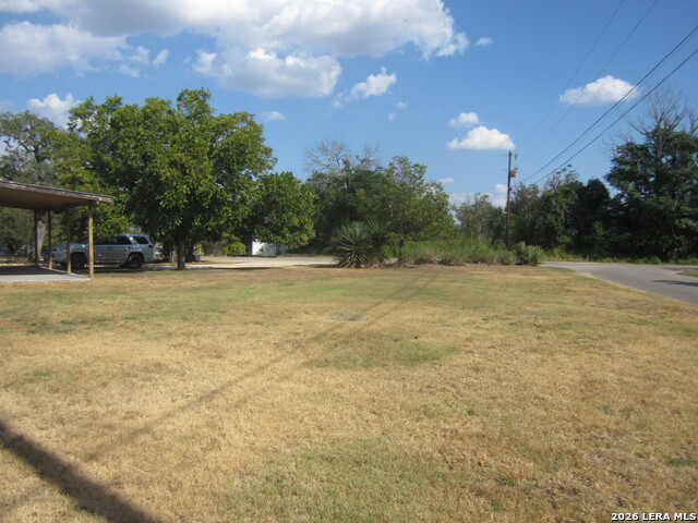203 Houston St Property Photo 6