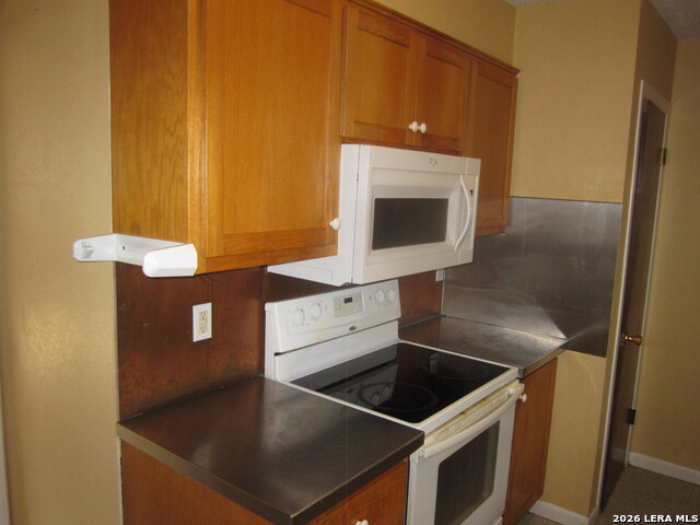 203 Houston St Property Photo 10