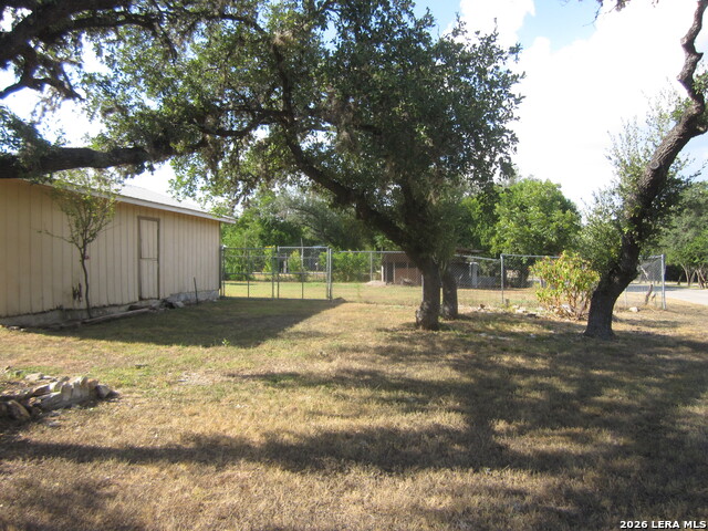 203 Houston St Property Photo 32
