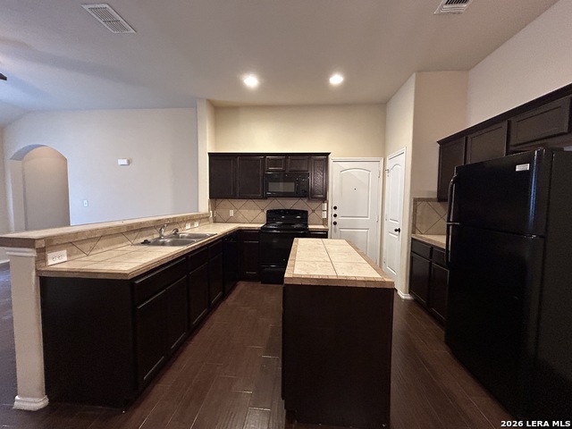 697 - 701 Creekside Circle Property Photo 9