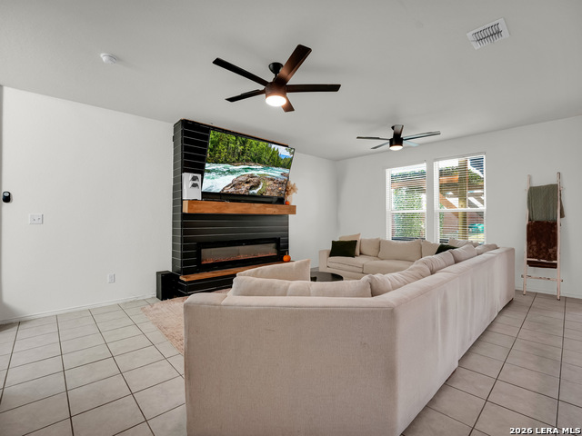 426 Dappled Willow Property Photo 8