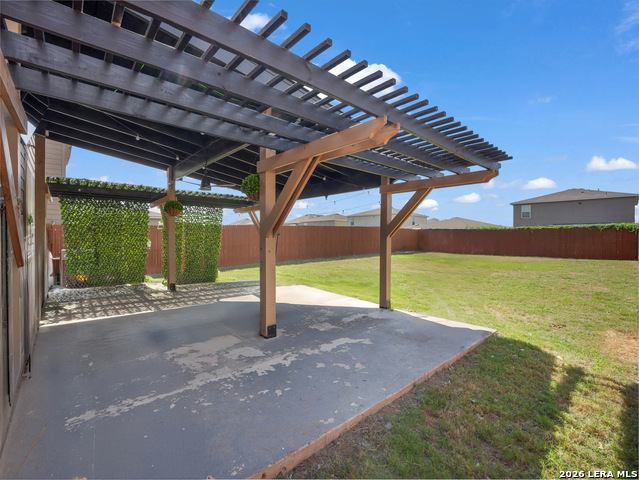426 Dappled Willow Property Photo 33