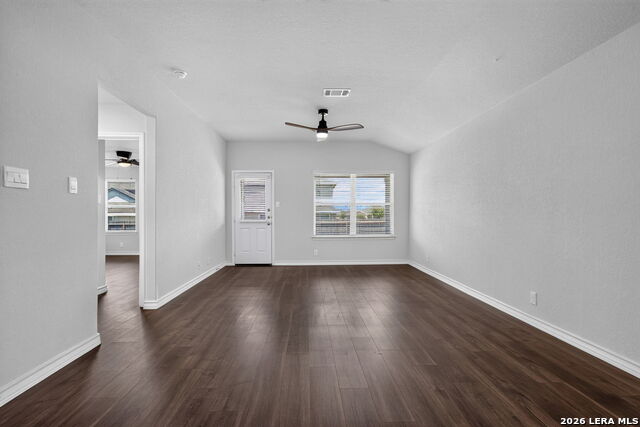 723 Overlook Rdg Property Photo 6