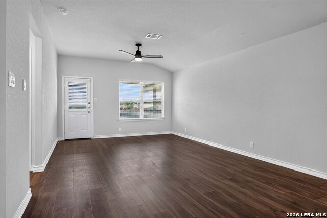 723 Overlook Rdg Property Photo 7