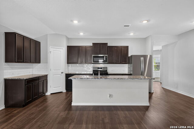723 Overlook Rdg Property Photo 11