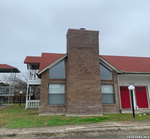 6330 Cambridge Dr Property Photo 2