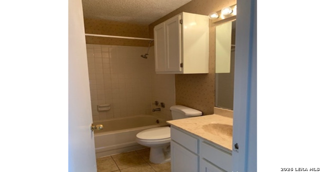 6330 Cambridge Dr Property Photo 8