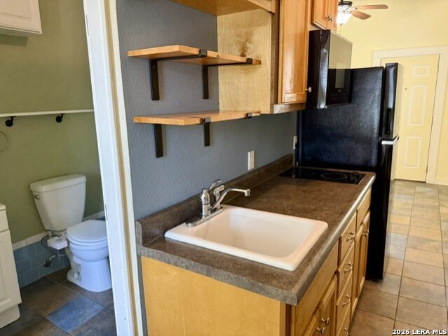 323 Carleton Ct Property Photo 3
