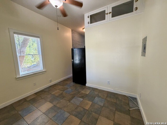 323 Carleton Ct Property Photo 7