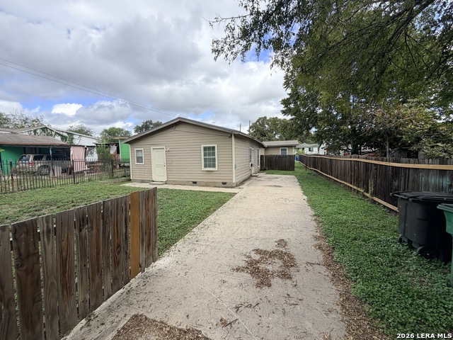 1522 Gibbs Property Photo 4