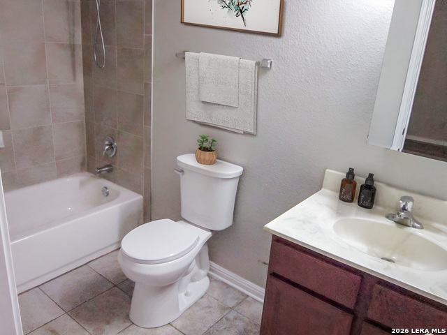 13535 Mason Crest Dr Property Photo 12