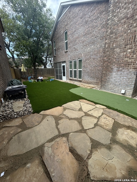 16731 Henderson Pass Property Photo 17