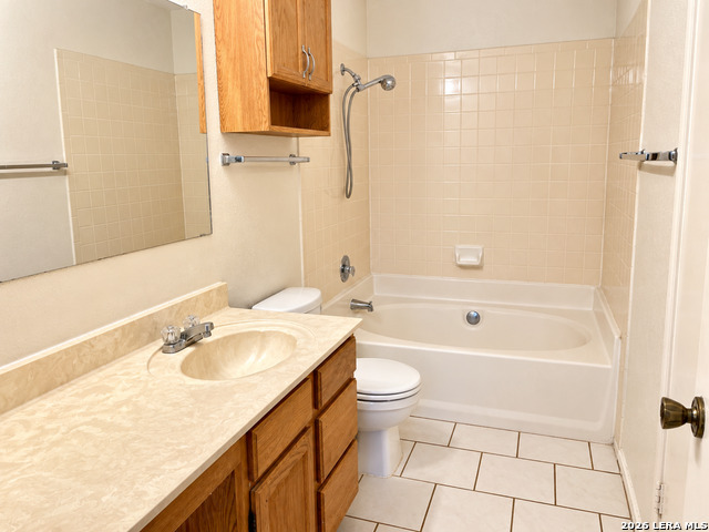 2854 Almond Field Dr Property Photo 7