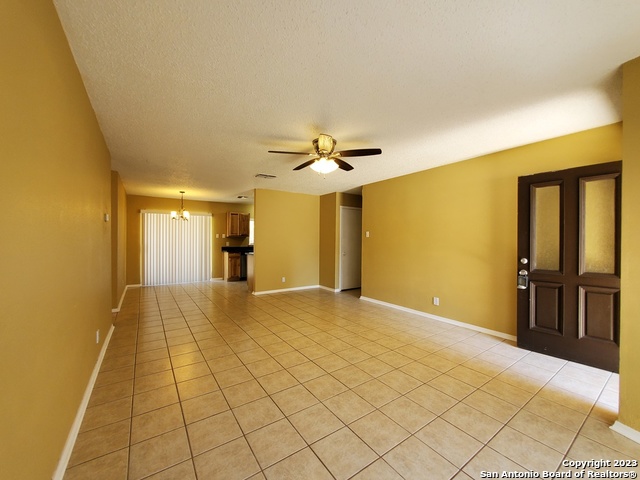 915 Hayloft Ln Property Photo 7
