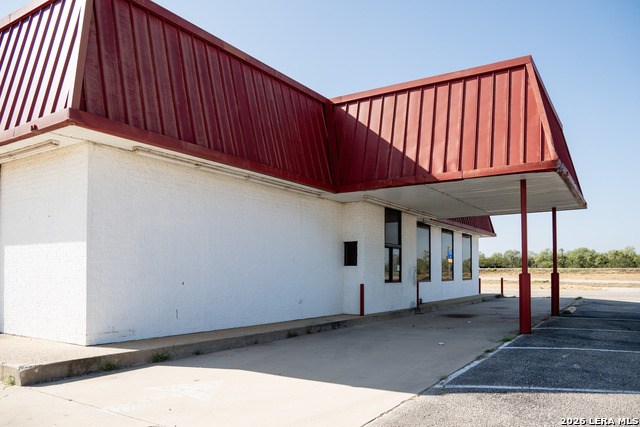 103312 Ih 37 Property Photo 10