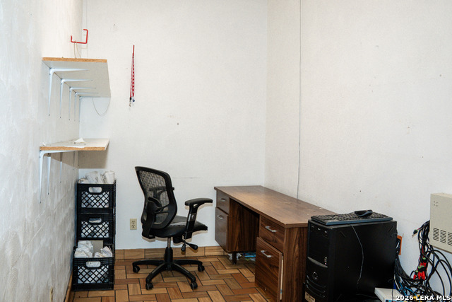 103312 Ih 37 Property Photo 20