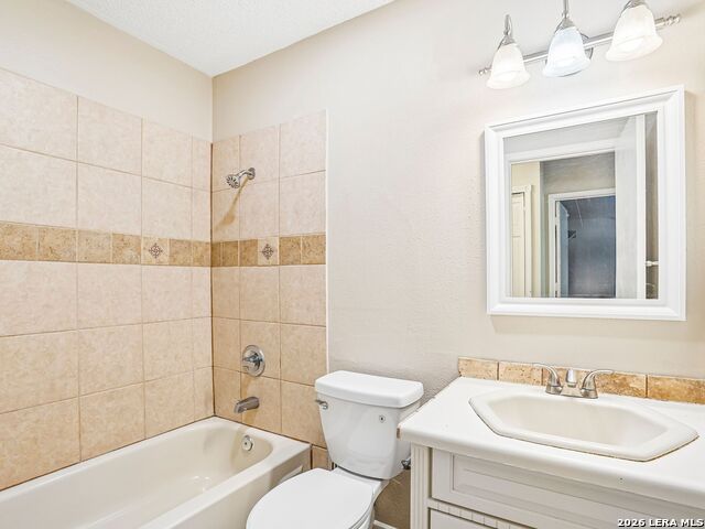 16807 Cedar Tree Way Property Photo 28