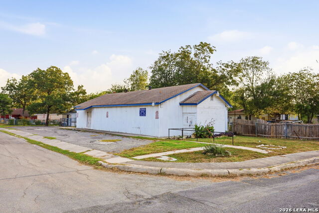 3802 W Salinas St Property Photo 4