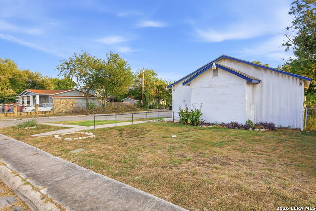 3802 W Salinas St Property Photo 5