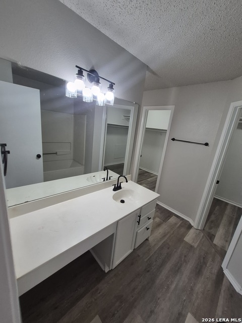 8043 Chestnut Manor Dr. Property Photo 23