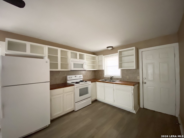 1810 E State Highway 97 Property Photo 5