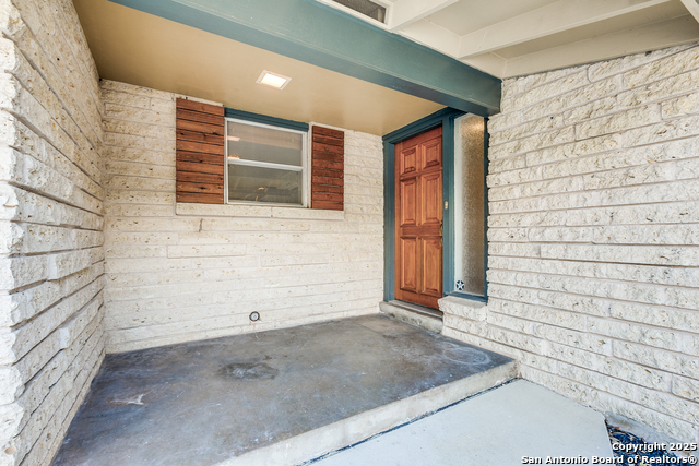 7426 Robin Rest Dr Property Photo 2