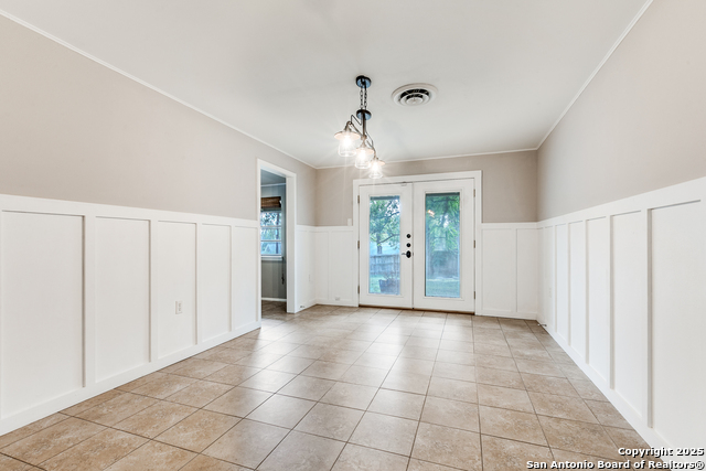 7426 Robin Rest Dr Property Photo 4