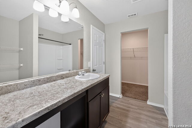 7526 Crestway Rdg Property Photo 17