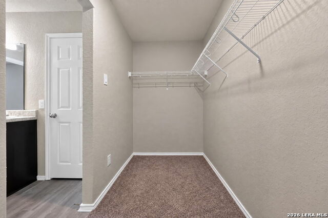 7526 Crestway Rdg Property Photo 19