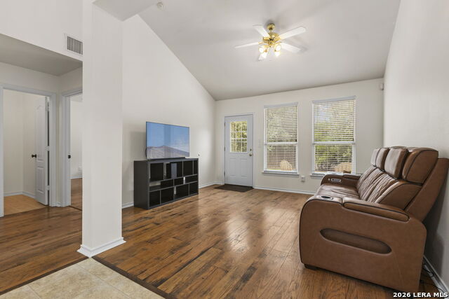 735 Sycamore Moon Property Photo 6