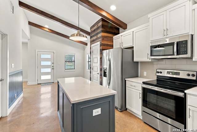 603 Burleson Property Photo 3