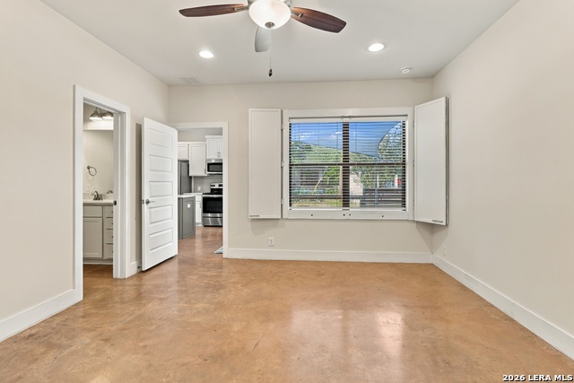 603 Burleson Property Photo 9