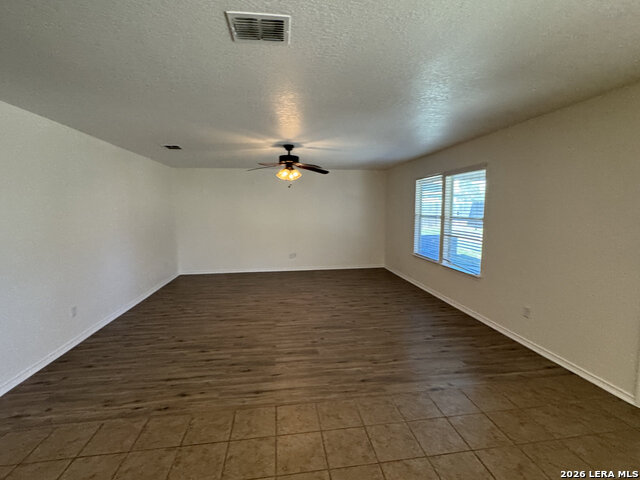 9022 Walking Crk Property Photo 10
